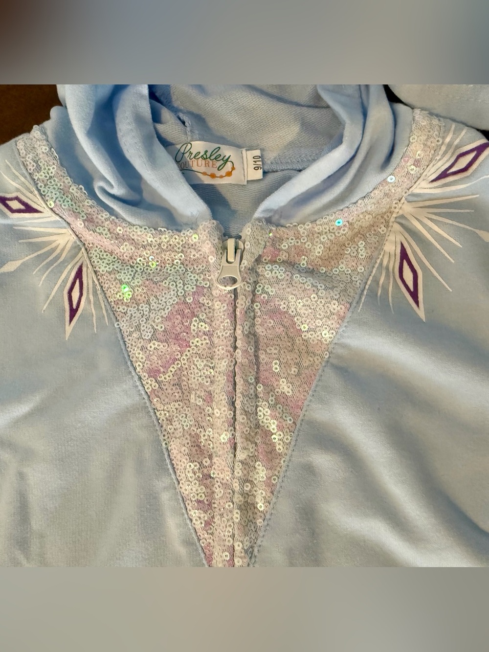 Disney, Elsa and Anna Black Hooded Jacket with Gold Trim - Picture 3 of 4